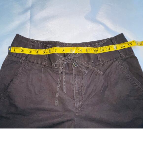 Banana Republic Martin Fit Shorts - Women's Size 12 - Cotton Blend w/ Stretch - Picture 7 of 7
